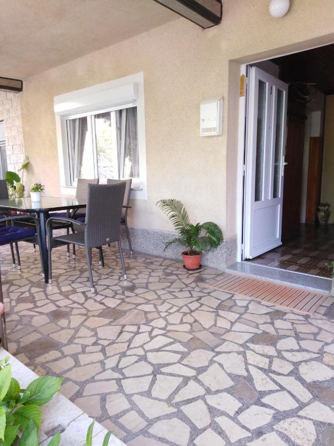 Apartman Paulina Apartamento Selce Exterior foto